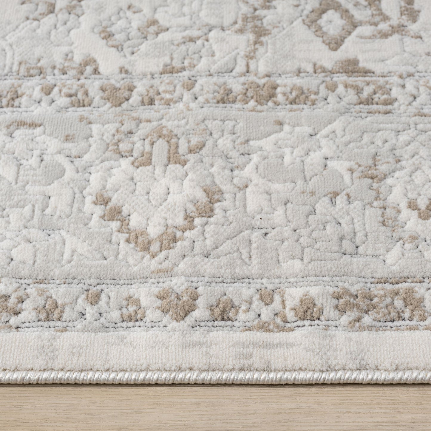 Lavish 716 Pearl Runner