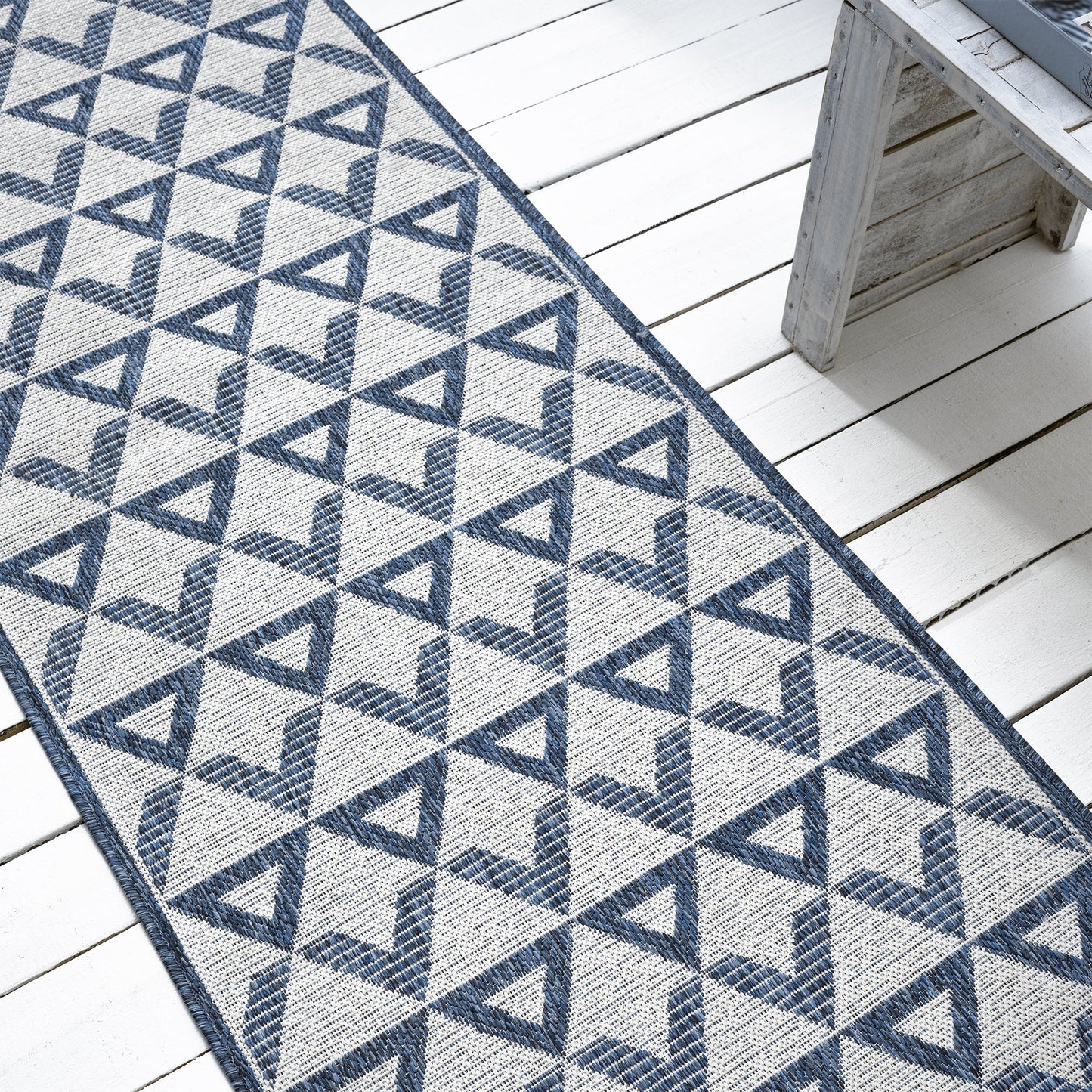 Patio 457 Indigo Runner