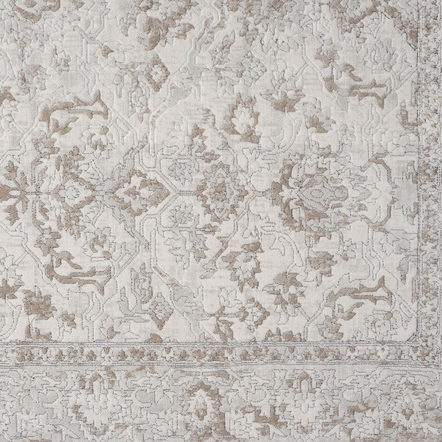 Lavish 716 Pearl Runner